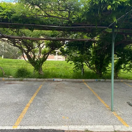 Juan-les-pins, 4 Pieces, 80m2, Luxe Piscine Tennis Apartmán *