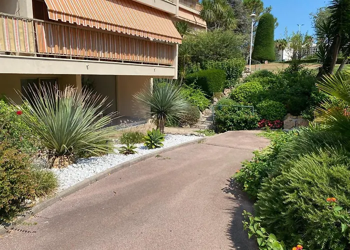 Juan-les-pins, 4 Pieces, 80m2, Luxe Piscine Tennis * 昂蒂布