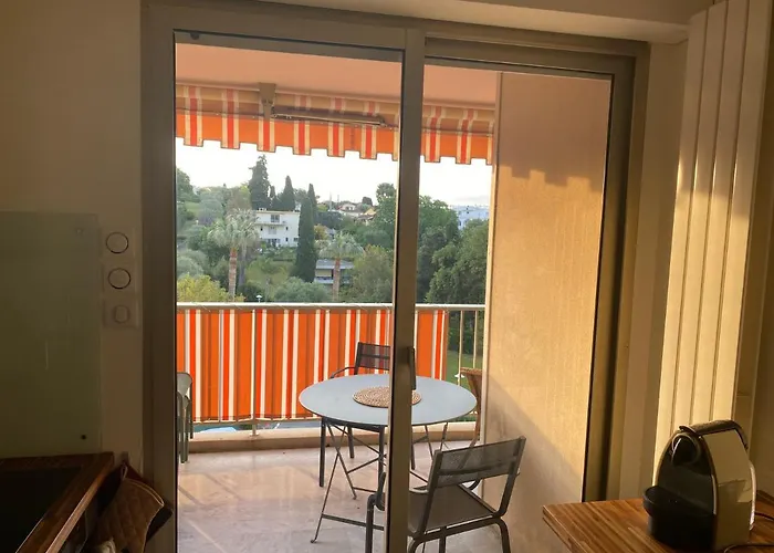 Juan-les-pins, 4 Pieces, 80m2, Luxe Piscine Tennis * 昂蒂布