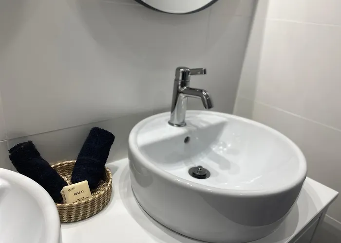 Juan-les-pins, 4 Pieces, 80m2, Luxe Piscine Tennis *