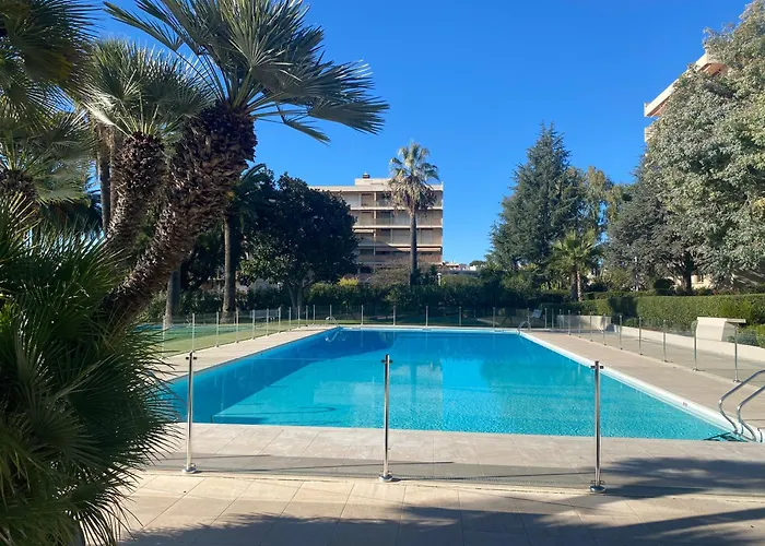 Juan-les-pins, 4 Pieces, 80m2, Luxe Piscine Tennis 公寓