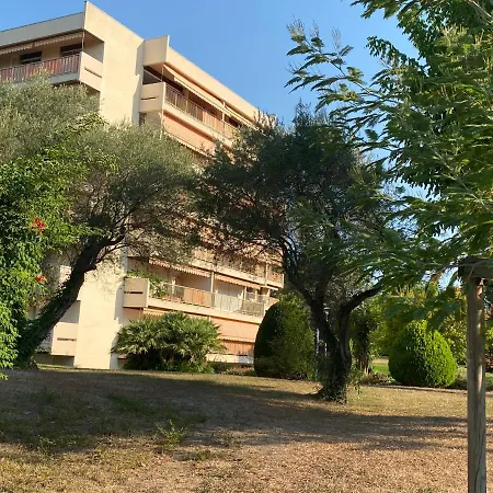 Apartment Juan-les-pins, 4 Pieces, 80m2, Luxe Piscine Tennis *