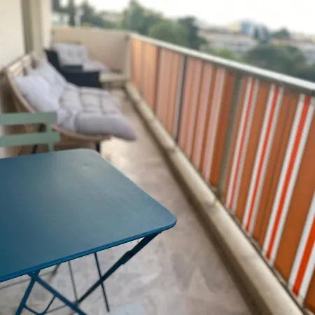 Apartment Juan-les-pins, 4 Pieces, 80m2, Luxe Piscine Tennis Antibes