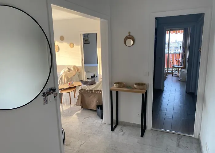 Juan-les-pins, 4 Pieces, 80m2, Luxe Piscine Tennis Apartment Antibes