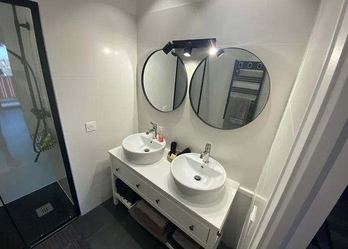 Juan-les-pins, 4 Pieces, 80m2, Luxe Piscine Tennis * Antibes