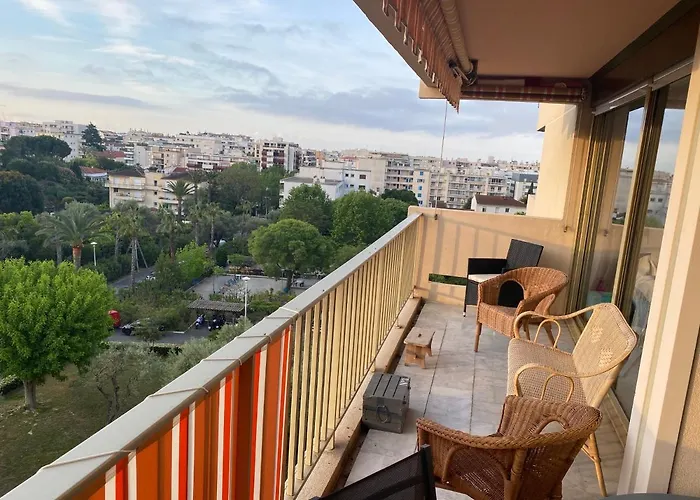 Apartamento Juan-les-pins, 4 Pieces, 80m2, Luxe Piscine Tennis Antibes